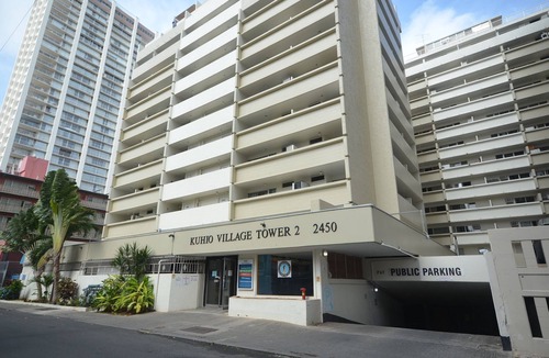 Waikiki Apartment | Kuhio Village 202A Waikiki Condo Recently Remodeled