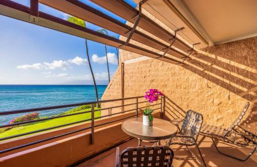 Honokowai House | Kuleana Club #615 Oceanfront - 1 bedroom & 1 bathroom - Gated 2nd Fl