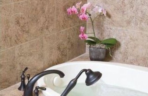 Midtown Bed & Breakfast | La Maison in Midtown an urban B&B