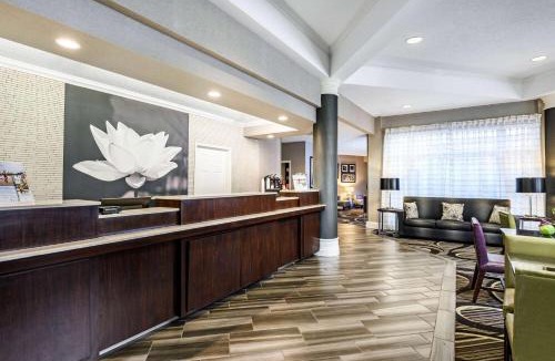 Myrtle Beach Hotel | La Quinta by Wyndham Myrtle Beach Broadway Area