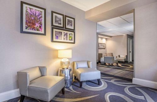 Myrtle Beach Hotel | La Quinta by Wyndham Myrtle Beach Broadway Area