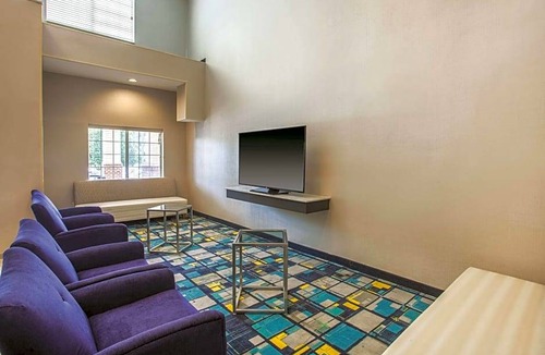 North Chesterfield Hotel | La Quinta Inn by Wyndham Richmond South