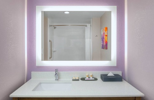 Perry Hotel | La Quinta Inn & Suites by Wyndham Perry