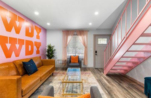 St. Edwards House | Ladybird Pink Palace SoCo Dream Townhome!