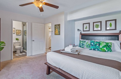 Downtown Lahaina House | Lahaina Maui Vacation Home! Walk to Lahaina Town. Ocean View!