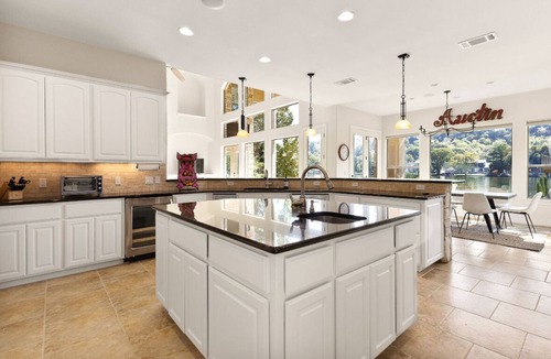 Oak Shores On Lake Austin House | Lake Austin next to ski shores cafe