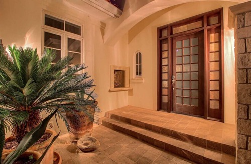 Davenport Ranch House | Lake Austin Oasis · Lake Austin Oasis - Monthly Estate