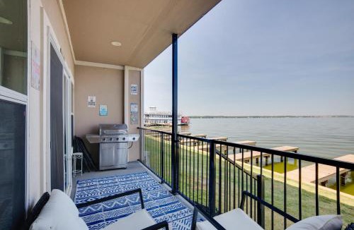 Seven Coves House | Lake Conroe Waterfront Home: Patio & Shared Pool!