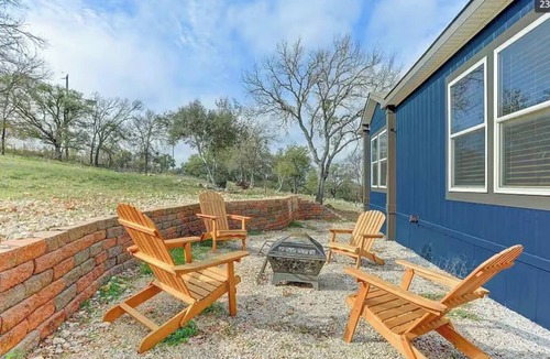 Burnet House | Lake Down the Road - House
