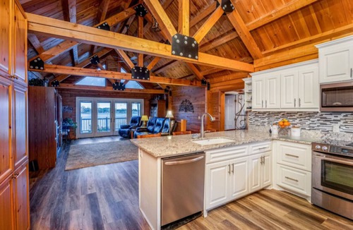 Gilbert House | Lake front house in Gilbert SC