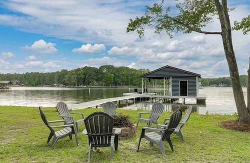 Henrico House | Lake Gaston Waterfront w/Dock, Boat House, Fire Pit & Beautiful Lakefront Views