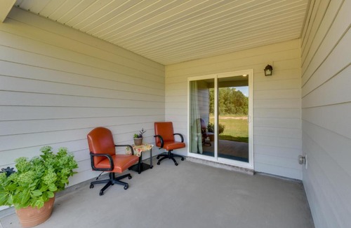 Hartwell House | Lake Hartwell Home Base: 2 Mi to Marina!