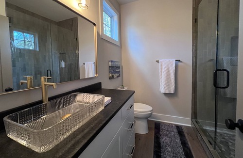 Hartwell House | Lake Hartwell Townhome in Hartwell GA