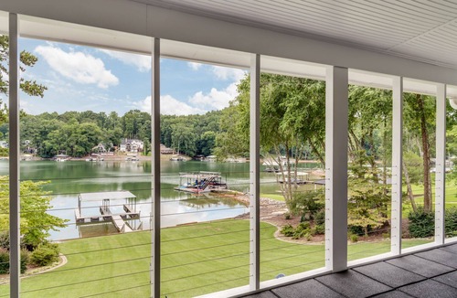 Cumming House | Lake Lanier Dream - Waterfront Escape