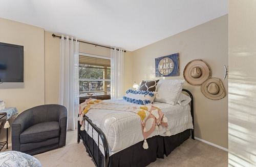 Granite Shoals House | Lake LBJ Getaway with Hot Tub!