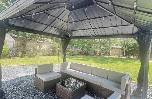 Macon House | Lake Life Awaits-Relax with Scenic Views! Walk to Lake, Playground, & Boat Ramp!