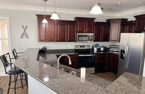 Milledgeville Condo | Lake Life Done Right - Waterfront condo on Lake Sinclair