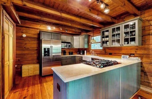 Lake Lure House | Lake Lure mountain cabin with spectacular views on 2 acres
