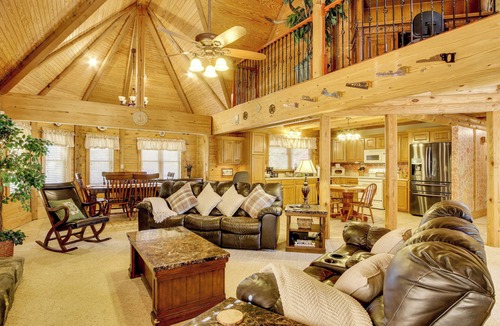 Leesville Cabin | Lake Murray Retreat w/Private Dock & Water Views!