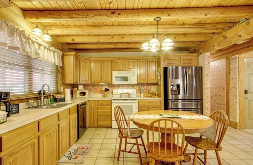 Leesville Cabin | Lake Murray Retreat w/Private Dock & Water Views!