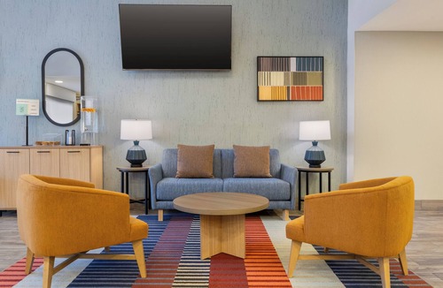 Cornelius Hotel | Lake Norman Inn and Suites