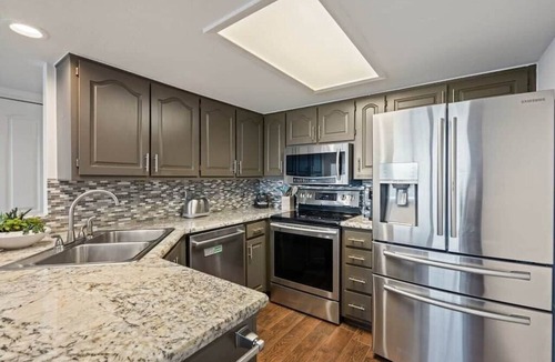 Briarcliff Condo | Lake Travis Family Escape w/Boat Slip + Pool