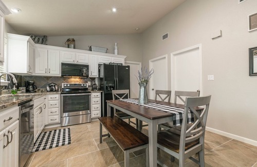 Waterford On Lake Travis House | Lake Travis Retreat! Kayaks/Boat Launch/Pool/Park/Point Venture/"Summit Ridge"
