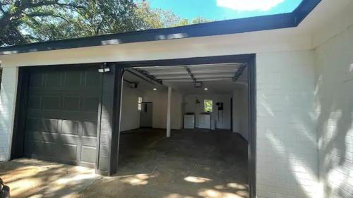 Lake Worth House | Lake Worth Home for 8 - Your World Cup Fan Base