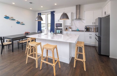 Rowlett House | Lakefront, Boating + Private Deck - Marina Views