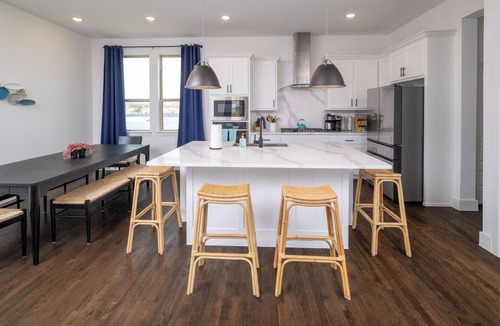Rowlett House | Lakefront, Boating + Private Deck - Marina Views