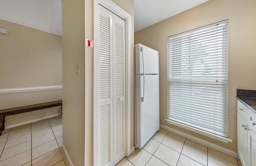 Fairfield Harbour Condo | Lakefront Condo with Indoor & Outdoor Pools - New Bern