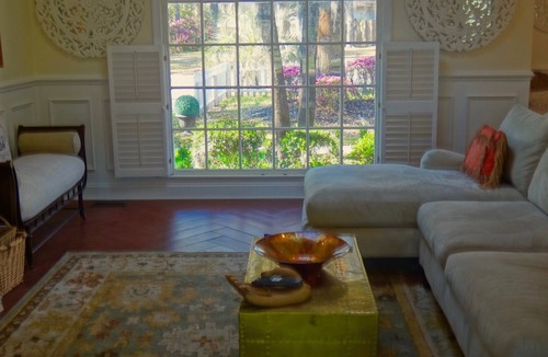 Charleston House | Lakefront Jewel: Infinity Pool, Minutes to Downtown, Beach, Golf & Boat launch