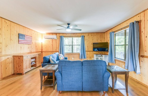 Keystone Heights Cottage | Lakefront Keystone Heights Cottage w/Private Dock