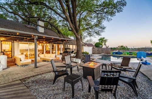 Rowlett House | Lakefront Luxe 7BR 6Bath Home with Pool & Hot Tub