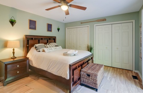 Chesapeake Ranch Estates-Drum Point Cabin | Lakefront Maryland Cabin w/Fire Pit, Grill & Deck