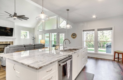 McCormick House | Lakefront McCormick Retreat w/Patio & Views