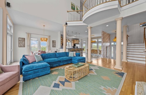 Avon House | Lakefront, Private Heated Pool, Hot Tub, Dogs OK