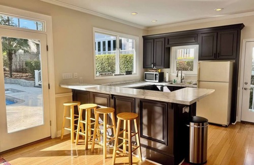 Milledgeville House | Lakefront Retreat with Pool and Room For Everyone!