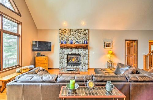 Higgins Lake House | Lakefront Roscommon Home w/Game Room & Dock!