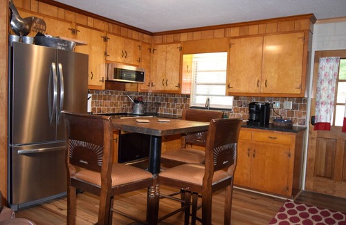 Lincolnton House | Lakefront/View, 2 bed/1 full and 1/2 bath renovated Strom Thurmond/Clarks Hill