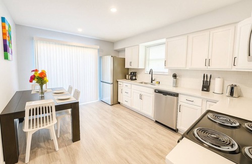 Lewisville Apartment | Lakefront Views & Trail Access - 3 Min to Lake