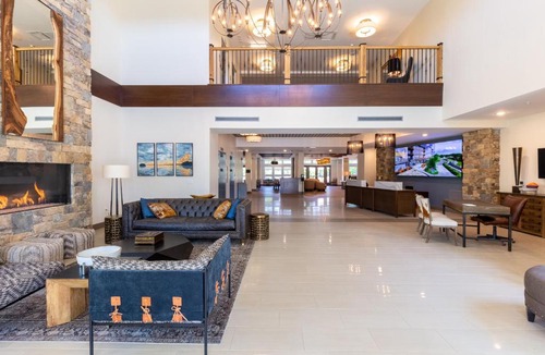 Seneca Hotel | Lakeside Lodge Clemson