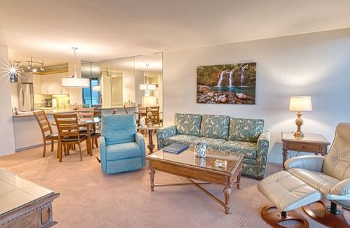 Honokowai Condo | Lanai Building w/AC! 100% Oceanfront -The Mahana 8th floor, 1BR/2BATHROOMS!