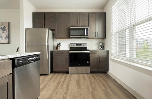 Charlotte Apartment | Landing | Amazing 1BD, Gym, Clubhouse
