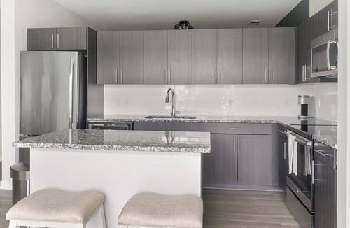 Optimist Park Apartment | Landing | Amazing 1BD, Gym
