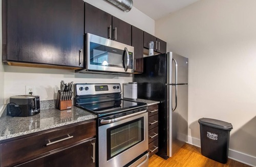 Church Hill Apartment | Landing | Amazing 1BD, Pool, Courtyard