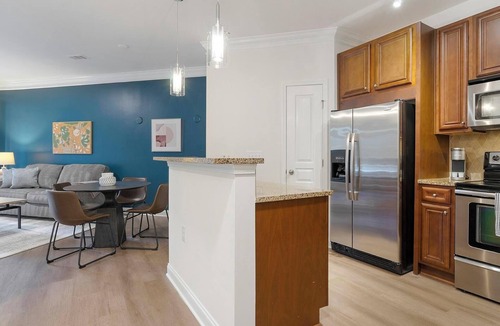 Cary Apartment | Landing | Amazing 1BD, Pool, Gym