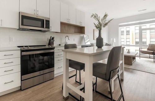Old Town West Apartment | Landing | Amazing 1BD, Gym, Clubhouse