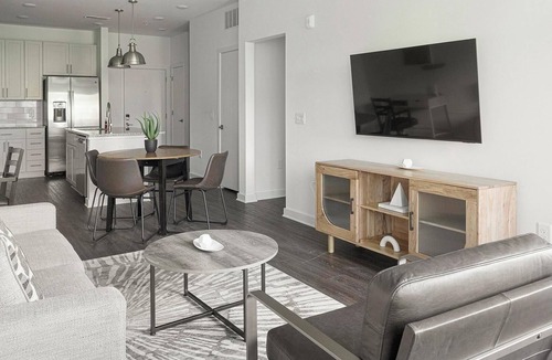 East Raleigh Apartment | Landing | Amazing 1BD, Yoga Studio, Clubhouse