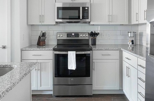 East Raleigh Apartment | Landing | Amazing 1BD, Yoga Studio, Clubhouse